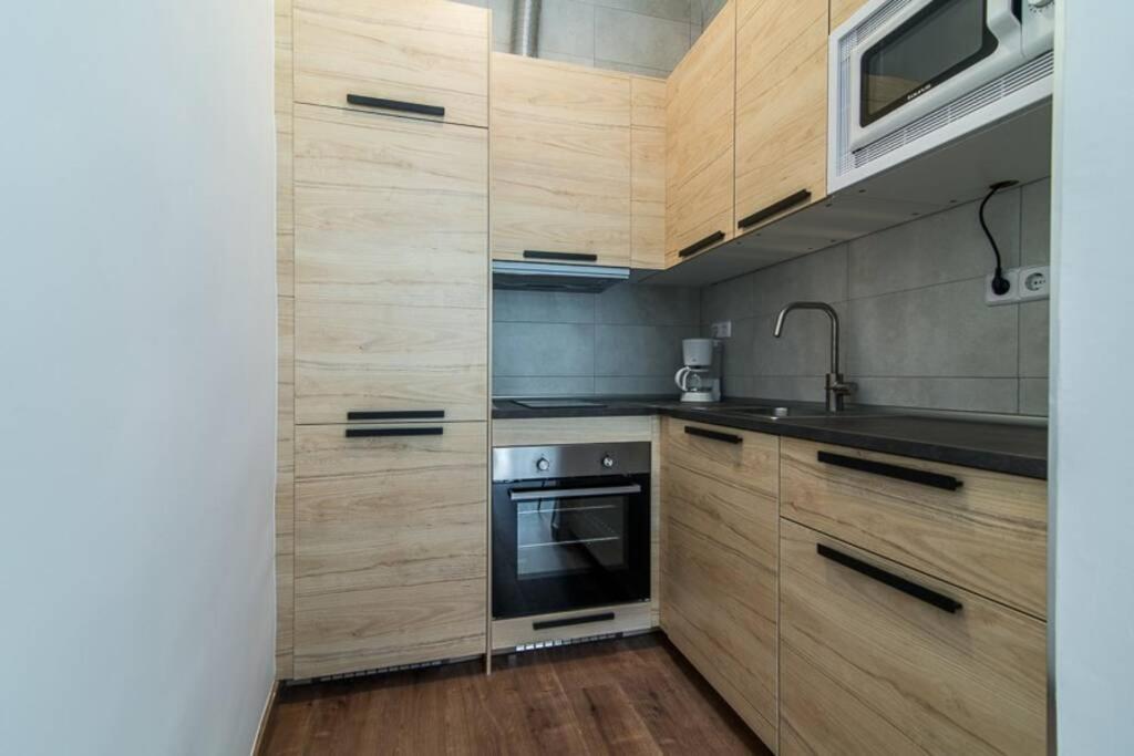 #15Pin-1 Apartamento De Un Dormitorio En Tetuan Madrid Extérieur photo