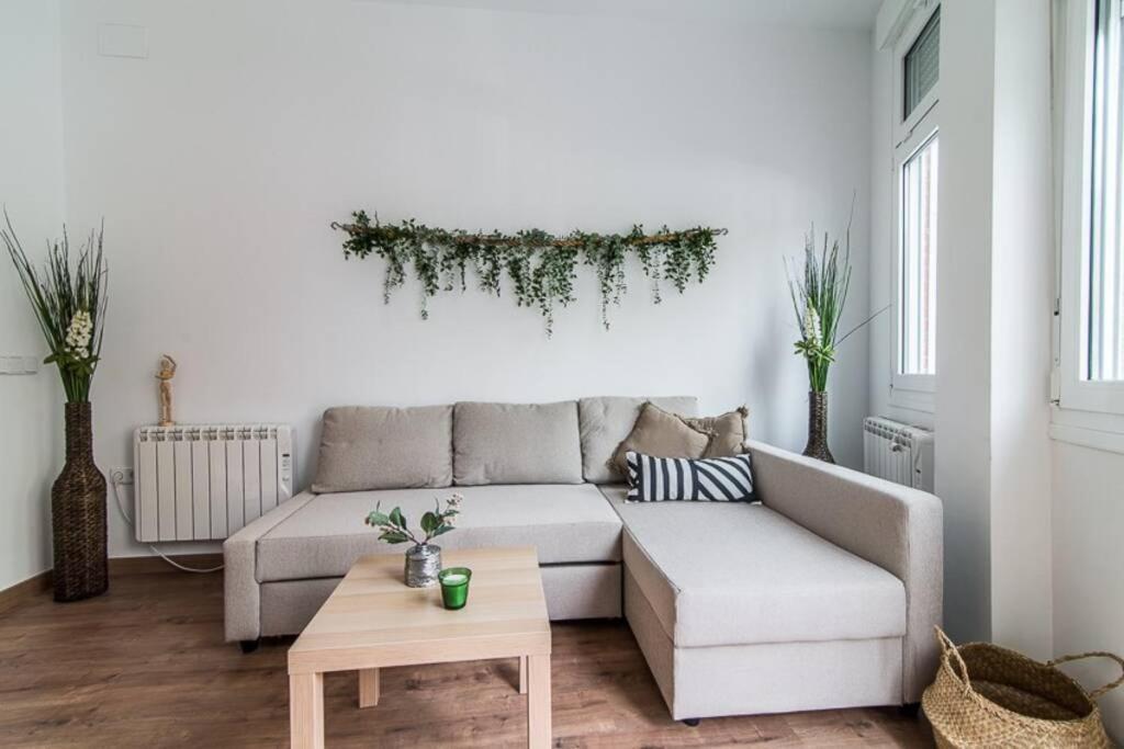 #15Pin-1 Apartamento De Un Dormitorio En Tetuan Madrid Extérieur photo