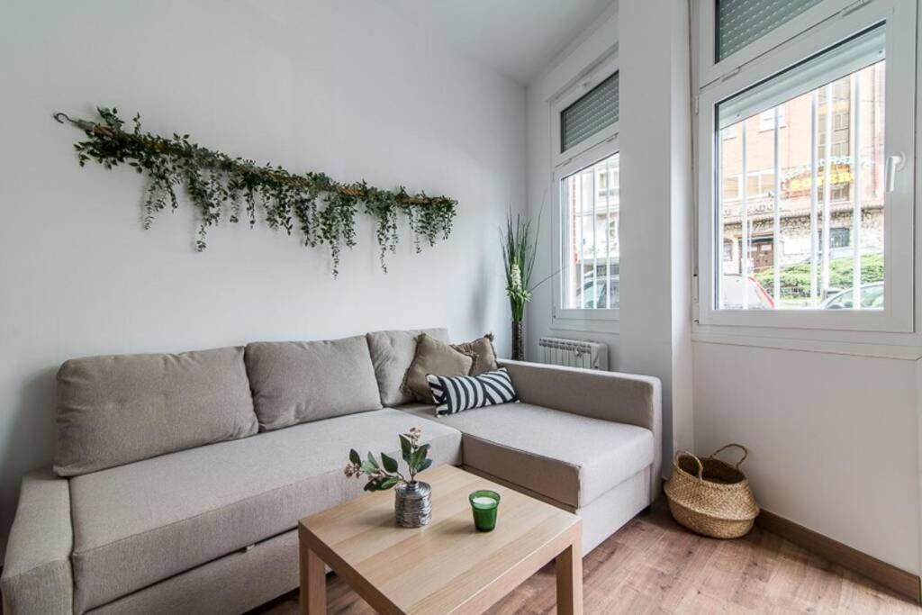 #15Pin-1 Apartamento De Un Dormitorio En Tetuan Madrid Extérieur photo