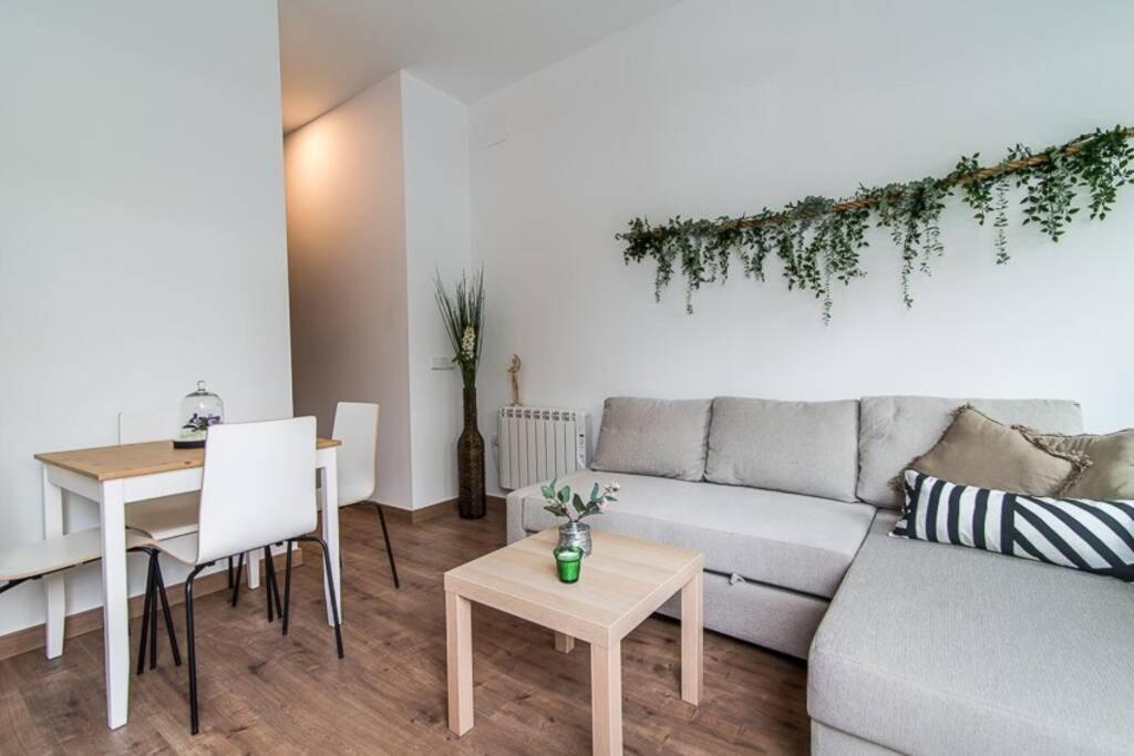 #15Pin-1 Apartamento De Un Dormitorio En Tetuan Madrid Extérieur photo